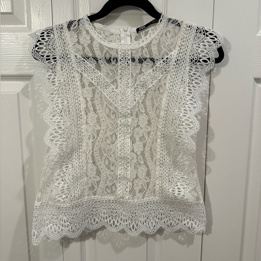 Zara lace top. Size: Small. Color: White.